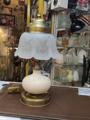 Επιτραπέζιο φωτιστικό vintage του 1950 μεταχειρισμένο