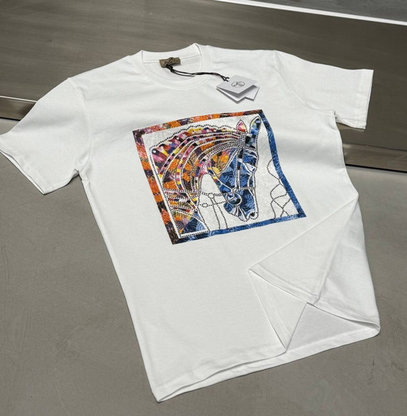 Men’s Stylish T-Shirt with Artistic Horse Print – 100% High-Quality Cotton