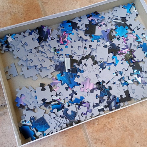 TREFL Max Steel puzzle 260 pieces used