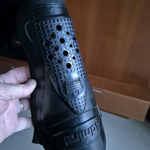 Admiral shin guards used