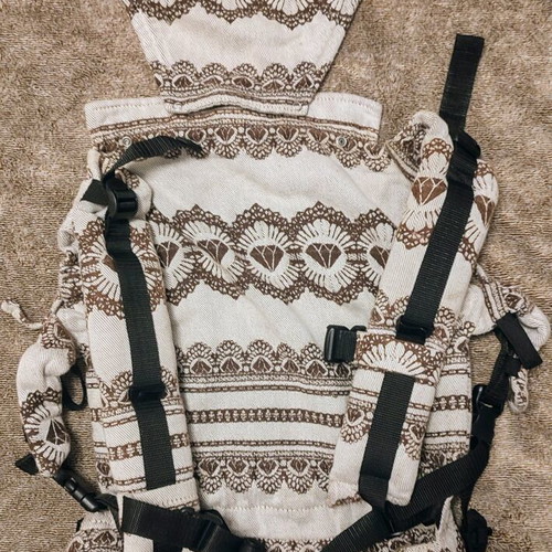 Ergonomic baby carrier with clips used, adjustable, cotton