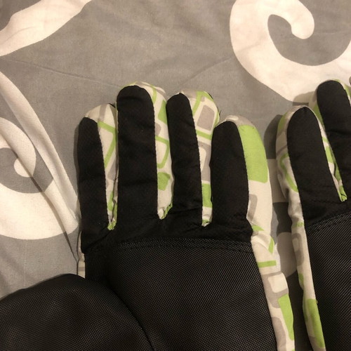 Thick gloves for snow children's size XL used, black and green