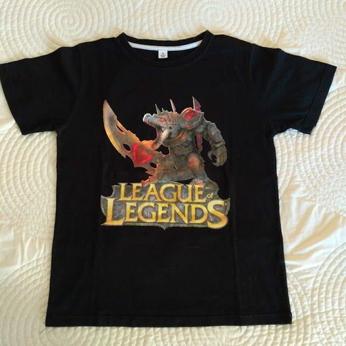 League of Legends (LOL) T-shirt used, size S, black