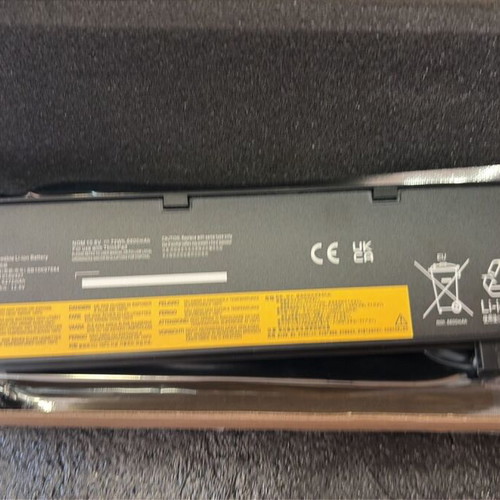 Lenovo ThinkPad Series Battery 01AV427 72Wh 10.8V New