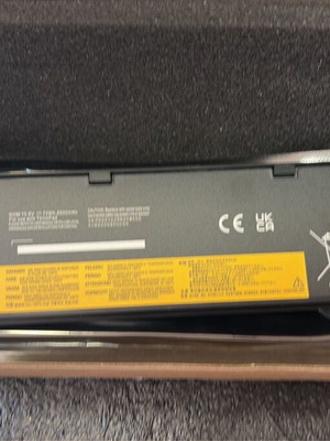 Lenovo ThinkPad Series Battery 01AV427 72Wh 10.8V New