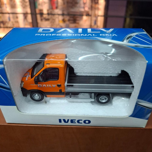 Iveco Daily ROS 1/43 new in box