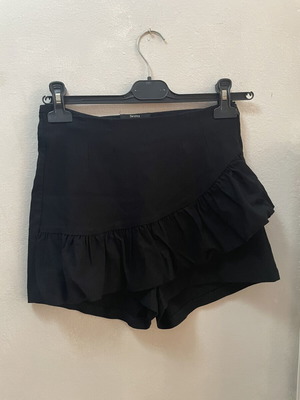 Bershka φούστα σορτς, μαύρο, μέγεθος S
