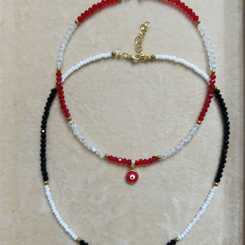 Necklace with beads and evil eye, new, black and red