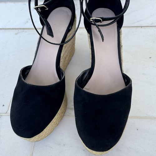 Black Suede Espadrille Wedges size 39 like new