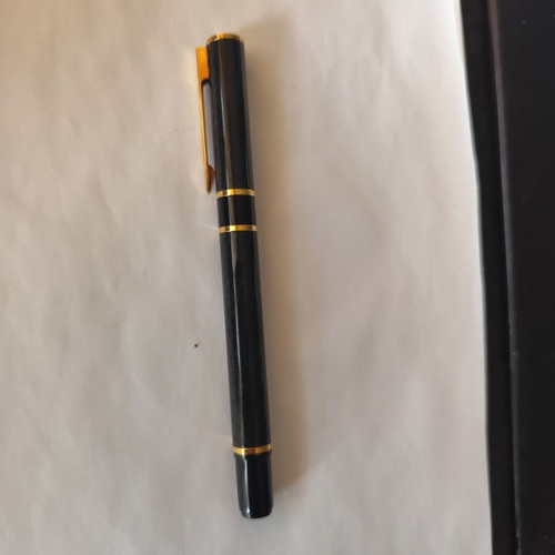 Waterman Laureat Fountain Pen like new, medium nib