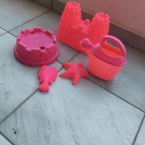 Sand toys set