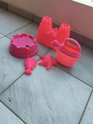 Sand toys set