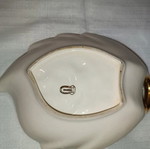 Vintage B&H Geschenke leaf-shaped decorative dish with gold trim like new