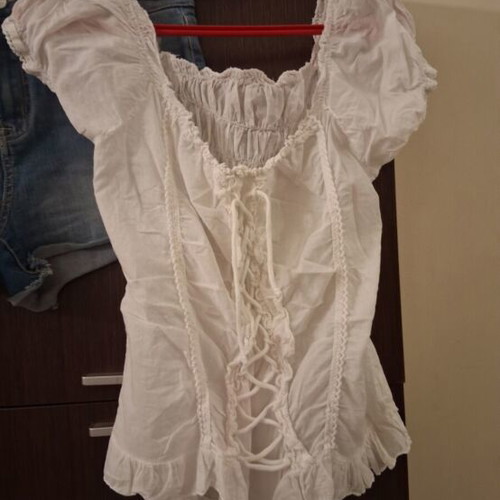Clothing bundle like new, size large