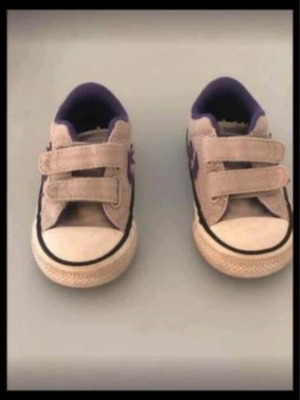 Converse All Star baby shoes size 20, like new