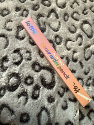 Brow pencil Lottie new