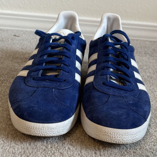 Adidas Gazelle Athletic Shoes Like New, Size 40.5, Blue and White