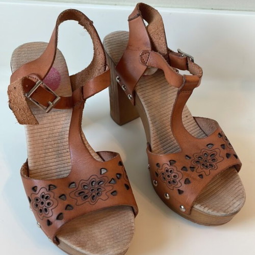 Leather women's sandals Liberitae used, size 36, brown