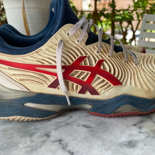 Asics Court FF Gel tennis shoes used, size 44.5