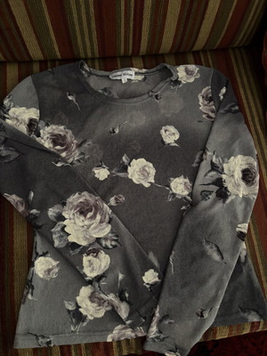 See-through grey blouse like new, sizes XS - S