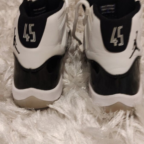 Nike Air Jordan 11 Retro Concord sneakers like new, size 45