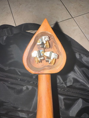 Pontian lyra handmade, like new, quality instrument