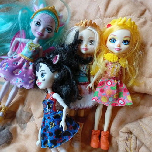 Enchantimals dolls pack of 4 used by Mattel