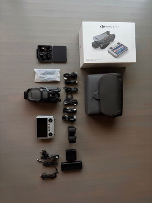 Dji Mavic 3 Pro Fly More Combo like new