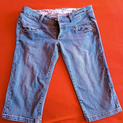 Capri jeans like new