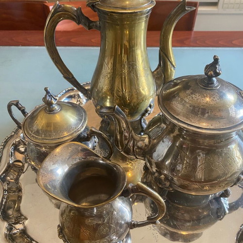 Vintage silver-plated serving set like new with tray