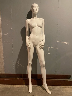Adel Rootstein Display Mannequin new, set of 7 pieces with glossy lacquer finish