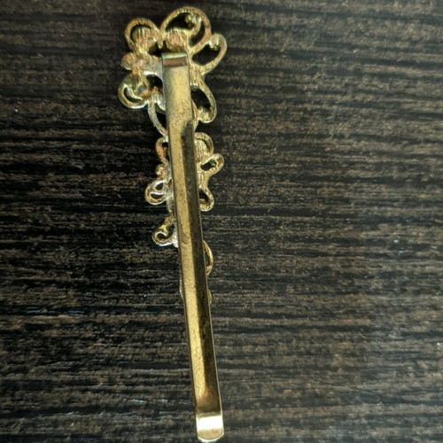 Antique hair clip used 1950