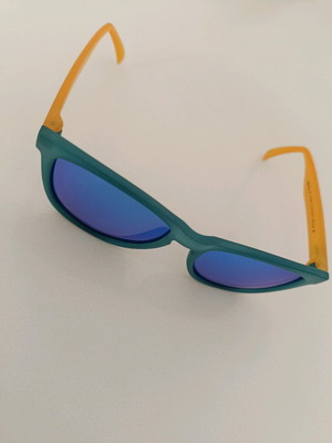 Invu children's sunglasses used with UV filters