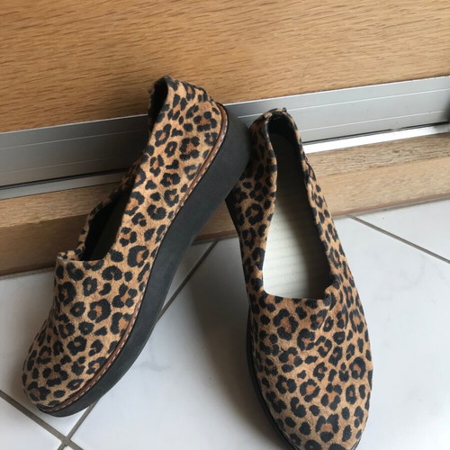 Leopard shoes size 39 like new