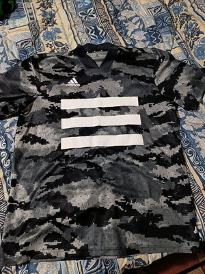 Adidas Tango AOP men's training shirt XL like new, camouflage