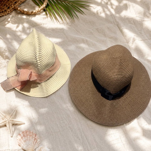 Set of 2 hats for mother and daughter