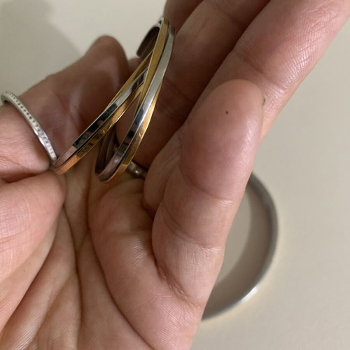 Kalli stainless steel set like new, gold and silver colors