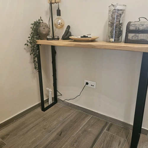 Entrance console like new, solid wood with waterproofing and iron legs