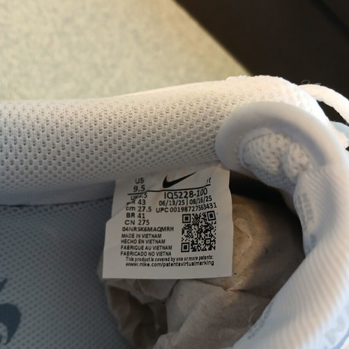 Nike Air Force 1 '07 LV8 White new, size 43