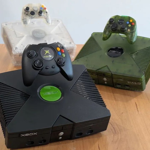 Original Xbox stand with controller made to order