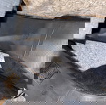  Γόβες αφόρετες