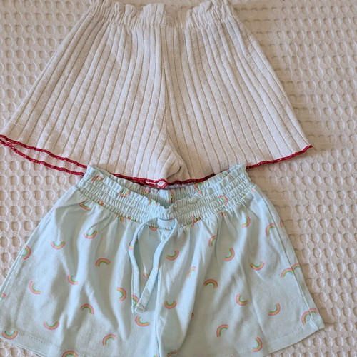 Gap shorts like new, size 104 cm, white and turquoise
