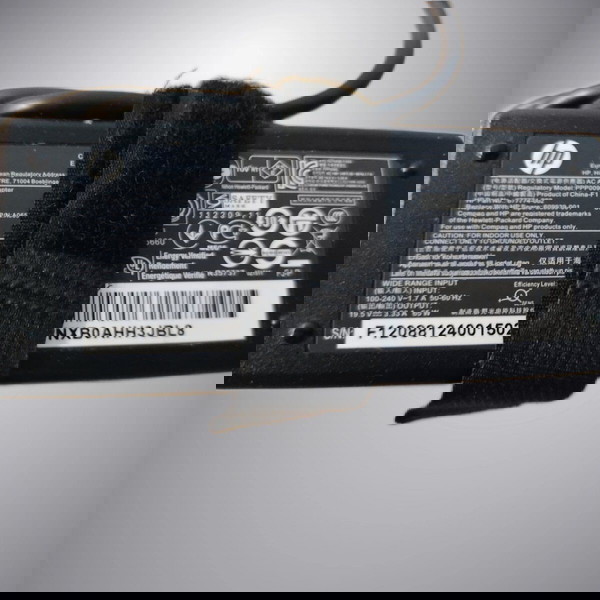 Γνήσιος φορτιστής Hp laptop