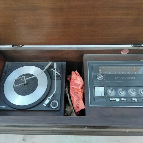 Mid Century Modern Stereo Console Record Player General Electric like new