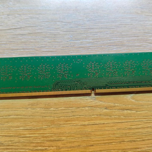Samsung RAM 2GB DDR3 1600MHz like new