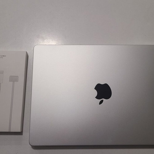 Macbook Pro 14inch M1 Pro like new, 16GB RAM, 512GB SSD, macOS Tahoe
