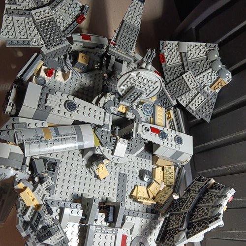 Lego Star Wars Millennium Falcon