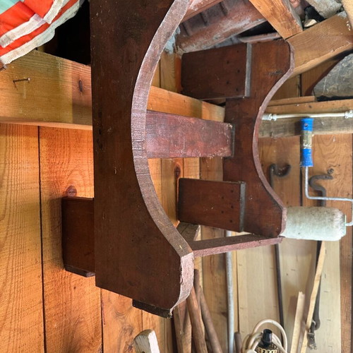Wooden barrel stand like new