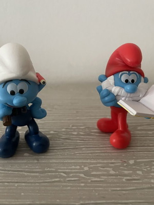 Giochi Preziosi The Smurfs figures like new, 5.5 cm, Babbastroumf and Xefteris