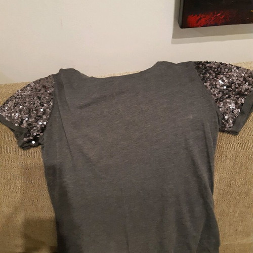 Benetton t shirt with sequin detail on sleeves like new, gray, size S